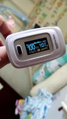 Ảnh đánh giá Máy đo nồng độ Oxy trong máu và nhịp tim Microlife OXY 210 - Thiết bị tiện lợi OLED hiển thị rõ nét, 3 trong 1 cho sức khỏe gia đình.