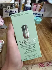Ảnh đánh giá Kem Dưỡng Ẩm Clinique Dramatically Different Moisturizing Gel Dành Cho Da Dầu - Thấm Nhanh, Không Nhờn Dính, Cấp Ẩm Hoàn Hảo 125ml