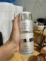 Ảnh đánh giá Kem Dưỡng Ẩm Image Iluma Intense Brightening Creme 48g - Hỗ Trợ Giảm Nám, Dưỡng Da Trắng Sáng, Căng Khỏe, Dễ Tán