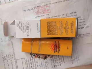Ảnh đánh giá Kem Chống Nắng Tenamyd Aqua Sun Serum SPF50/PA+++ - Bảo Vệ Da, Kiềm Dầu, Dưỡng Ẩm và Chống Nắng Tối Ưu cho Da Nhạy Cảm