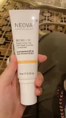 Ảnh đánh giá Kem Chống Nắng Neova Silc Sheer 2.0 SPF 40 - Dưỡng Da Mỏng Nhẹ, Bảo Vệ UVA/UVB, Che Khuyết Điểm, Phù Hợp Mọi Loại Da