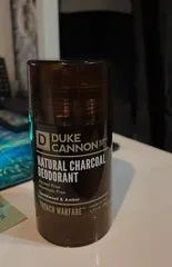 Ảnh đánh giá Lăn Khử Mùi Nam Duke Cannon Trench Warfare Natural Charcoal Deodorant - Hương Bergamot & Tiêu Đen, Khử Mùi 12 Giờ, An Toàn Cho Da Nhạy Cảm