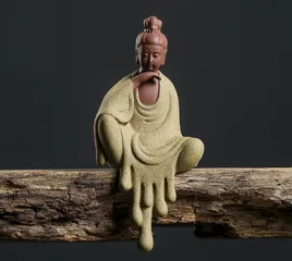 Tượng Phật A Di Đà Gốm Sứ Tự Nhiên - Vật Phẩm Phong Thủy Thiền Ấn Đẹp Để Thờ Cúng, Cầu Nguyện Bình An và Thịnh Vượng