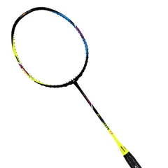 Vợt cầu lông Apacs Accurate 77 - Dụng cụ thể thao công thủ toàn diện, khung nhẹ, thiết kế màu xanh vàng nổi bật, phù hợp cho mọi trình độ.