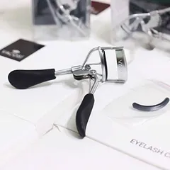 Bấm Mi Lò Xo Cán Đen Mini