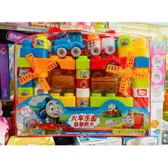 Đồ chơi xếp hình tàu hỏa Thomas có 79 chi tiết 899-1 233959