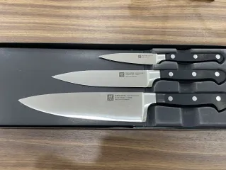 Bộ 3 Dao Zwilling Professional S - Bộ Dụng Cụ Nhà Bếp Chuyên Nghiệp, Lưỡi Dao Bền, Sắc, Chất Liệu Thép Cao Cấp
