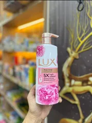 Sữa tắm Lux màu hồng 450ml