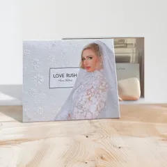 Set nước hoa nữ Paris Hilton Love Rush gồm 1 nước hoa 100ml + 1 ví nữ