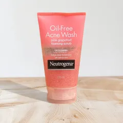 Sữa rửa mặt Neutrogena Oil Free Acne Wash Pink Grapefruit Foaming Scrub