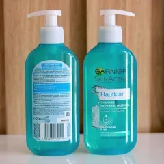 Sữa rửa mặt cho da nhờn và da mụn Garnier