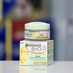 Kem Dưỡng Ẩm Ban Ngày GARNIER BIO Vitamin C GLOW - Chăm Sóc Da Đều Màu Sáng Khỏe, Giảm Thâm Nám, 50ml
