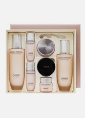 Bộ Dưỡng Da Ohui Miracle Moisture Special 7 Món - Đủ Bộ Chăm Sóc Da, Cung Cấp Ẩm, Dưỡng Trắng, Tặng Phấn Nước Mini 5gr