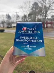 Miếng dán trắng răng Crest 3D Whitestrips 1 Week Smile Transformation LEVELS 8 WHITER IN 1 WEEK