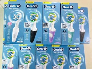 Bàn chải điện Oral-B Vitality Pro 3 chế độ 360° 