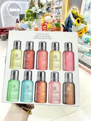 Set 10 chai sữa tắm Molton Brown 10x30ml – làm sạch da thơm mát