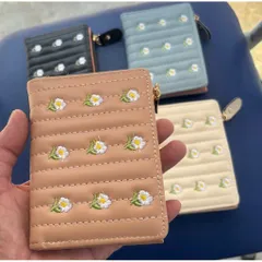 1 cai Bóp (ví đựng tiền) nhỏ gọn bằng da thêu hoa văn