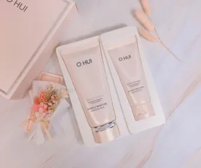Sữa Rửa Mặt Dưỡng Ẩm Ohui Hồng 200ml - Miracle Moisture Cleansing Foam Cho Da Khô Nhạy Cảm, Làm Sạch và Cấp Ẩm Tối Ưu 729435
