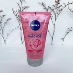 Gel rửa mặt NIVEA Rosenwasser với thành phần nước hoa hồng làm sạch da,thông thoáng lỗ chân lông 150ml