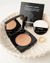 Phấn Bắt Sáng CHANEL Perles De Lumiere - Phấn Trang Điểm Illuminatrice Tạo Sáng Rạng Rỡ, Công Thức Nhẹ, Dành Cho Mọi Loại Da 729569 NK