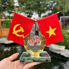 BỘ CỜ TRANG TRÍ XE Ô TÔ VÀ BÀN LÀM VIỆC MẪU CÔNG AN NHÂN DÂN (P134824)