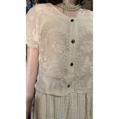 Áo ren, áo len lưới tay ngắn xô mềm cổ V hình hoa hàng QC màu trắng mẫu mới mùa hè phong cách Hàn Quốc đi biển