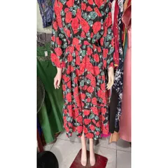 Đầm maxi hoa hồng mặc đi biển, du lịch, cafe... Dưới 70kg mặc đẹp, phía sau có bo chun co giãn dễ mặc Giá 290k