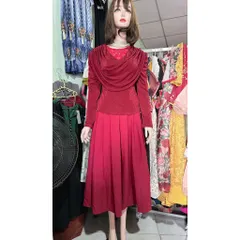 chân váy đỏ