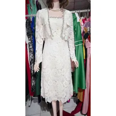 Set ren thêu nổi AMYY"' viền đính đá, đá siêu đẹp Hàng siêu cấp Màu trắng kem Đúp lót 2 lớp Hàng chính chủ Giá 550k