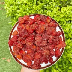 Dâu Tây Sấy Dẻo Xốc Muối Ớt  Hũ 250G , Dẻo Chua Nhiều