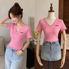 (PASS) Áo thun gân viền bèo thêu chữ (<45kg)