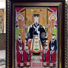 Tranh VUA LÝ THÁI TỔ ( Có khung ) KT 19*25, 28*38 và 38*48cm cực đẹp