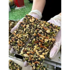 Thanh Mè Đen Mix Hạt Dinh Dưỡng Granola ̣( Nhiều Hạt, Mè Đen, Không Đường Vị Ngọt Nhẹ) - Ximafarm 881566