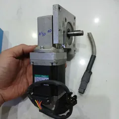 động cơ step kèm giảm tốc bánh răng trục vít motovario italy 1/15 1/30 trục 10 11