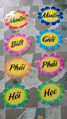 Khẩu hiệu "Muốn biết phải hỏi- muốn giỏi phải học" ép plastic bền đẹp, sẵn băng keo dán tường. trang trí lớp học 890639