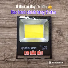 Đèn pha led 200W đủ công suất cho sân bóng đá, công trình, biển quảng cáo lắp đặt ngoài trời chống nước