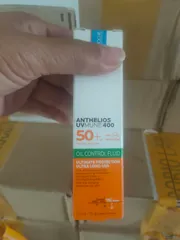 Kem chống nắng LA Roche posay- Anthelios UV Munne 400 -50+15ml ( 4/27)