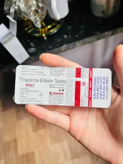Ảnh đánh giá Viên Uống Biotal F Finas 1mg & Biotin 10mg - Hỗ Trợ Ngăn Rụng Tóc Nam, Giúp Tăng Cường Tóc Khỏe Mạnh