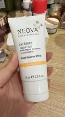 Ảnh đánh giá Kem Chống Nắng Neova Everyday Facial Fluid SPF44 - Dưỡng Ẩm, Bảo Vệ Da Mặt Và Body, Không Gây Nhờn, Thẩm Thấu Nhanh