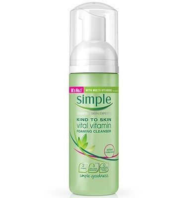Sữa rửa mặt Simple Kind to Skin Vital Vitamin Foaming