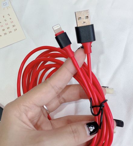 Cáp HDMI Earldom ET-W5 - Chuyển Đổi Tín Hiệu Lightning Sang HDMI Full HD 1080P Cho iPhone/iPad, Dài 2 Mét, Chất Lượng Cao
