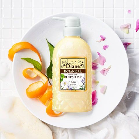 Sữa Tắm Dưỡng Da Moist Diane Botanical Sicilian Fruits 500ml - Chiết Xuất Tự Nhiên, Phù Hợp Với Da Nhạy Cảm, Làm Sạch & Dưỡng Ẩm