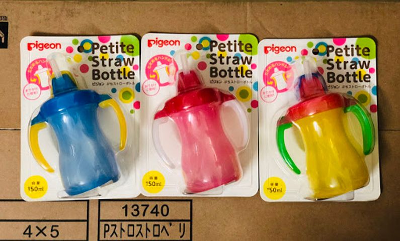 Bình tập uống nước Pigeon Nhật Bản 150ml Màu hồng