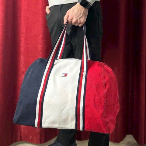 Túi Du Lịch Tommy Canvas Unisex - Siêu Bền, Tiện Lợi Cho Du Lịch & Tập Gym, Màu Xanh Đỏ Trắng, Kích Thước Trung 43x30x20 cm