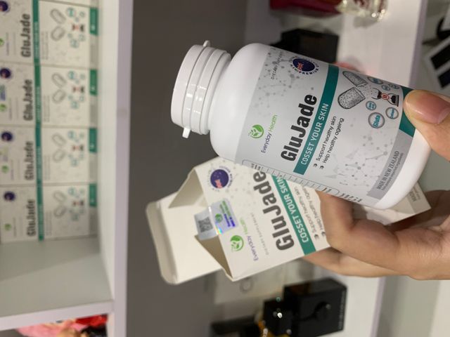 Viên uống trắng da GluJade(MUA 2 HỘP TẶNG 1 HỘP)