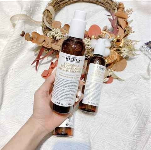 Gel Rửa Mặt Hoa Cúc Kiehl's 230ml - Sữa Rửa Mặt Dưỡng Ẩm, Làm Sạch Dịu Nhẹ Cho Da Nhạy Cảm, Chiết Xuất Từ Thiên Nhiên