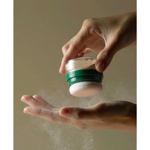 Dầu Gội Khô Aromatica Hương Thảo - Bột Gội Khô Thoáng Mát, Tiện Lợi Cho Tóc Bết, Phù Hợp Với Da Nhạy Cảm, Dễ Dàng Mang Đi