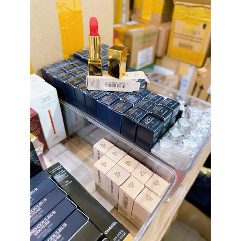 Son Burberry Kisses Matte 1g Màu 106 The Red - Son Môi Đỏ Tươi Sang Trọng, Dưỡng Ẩm, Thích Hợp Mọi Lứa Tuổi