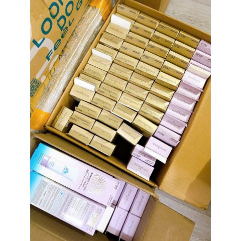 Gel Chống Nắng Anessa Perfect UV SPF50+/PA++++ 90g - Dưỡng Ẩm, Bảo Vệ Da Khỏe Mạnh Trước Tia UV & Ánh Sáng Xanh