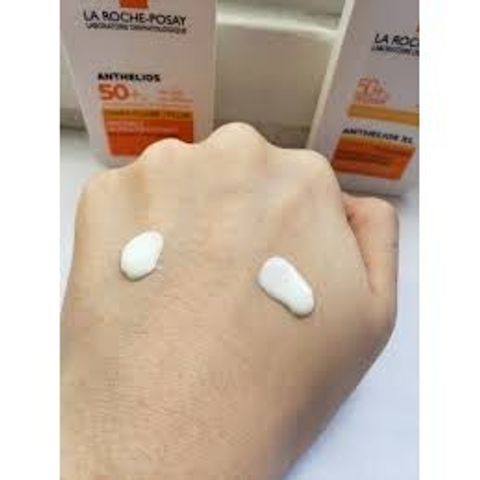Kem Chống Nắng La Roche-Posay Anthelios Shaka Fluid SPF 50+ 3ml - Dạng Sữa Nhẹ, Không Nhờn Rít, Dành Cho Da Nhạy Cảm